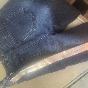 Beautiful, like new Armani Exchange Jeans Size 28 with silver ribbon